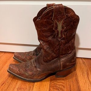 Ariat Dalia cowgirl booties